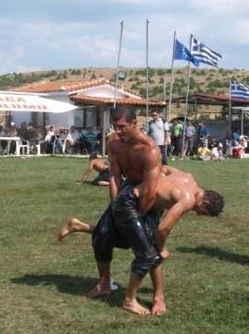 Alantepe Yağlı Güreşleri ve Kültür Şenliği Hemetli’de coşku ile kutlandı